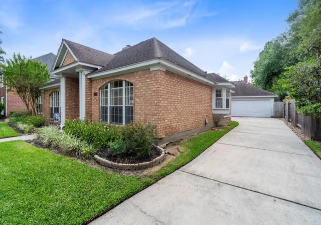 Homes for sale in Kingwood, TX | 3711 Tree Manor Ln, Kingwood, TX 77345 | MLS# 32260394