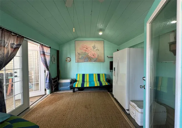 Photo 3 of Single family home for sale at 2021 Vista Dr, Port Bolivar, TX 77650 | MLS# 9016738 | Listing updated on 2025-11-05