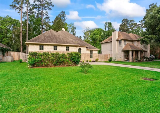 2nd image of 754 Forest Lane Dr, Conroe, TX 77302 | MLS# 79397818