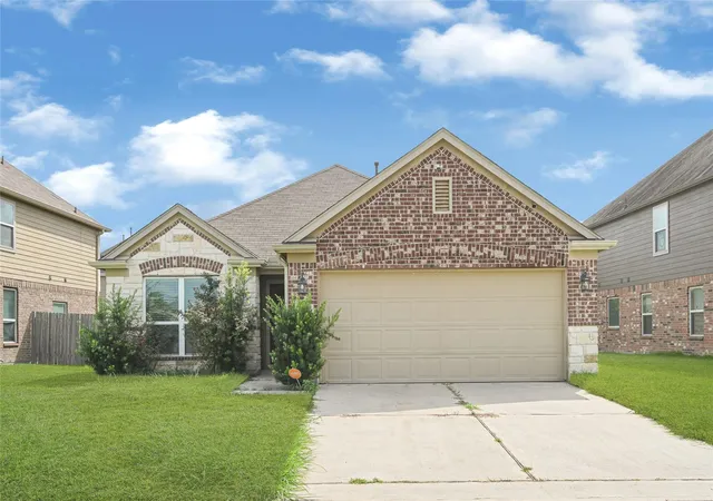 Photo 1 of Single family home for sale at 14418 Darrah Dr, Houston, TX 77090 | MLS# 15455418 | Listing updated on 2026-09-22