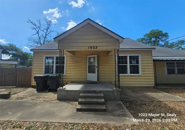 Homes for sale in Sealy, TX | 1023 Meyer St, Sealy, TX 77474 | MLS# 31185353
