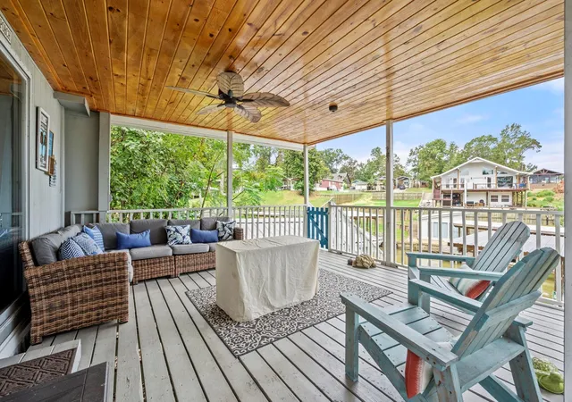 4th image of 69 Key Largo Loop, Pointblank, TX 77364 | MLS# 27140344