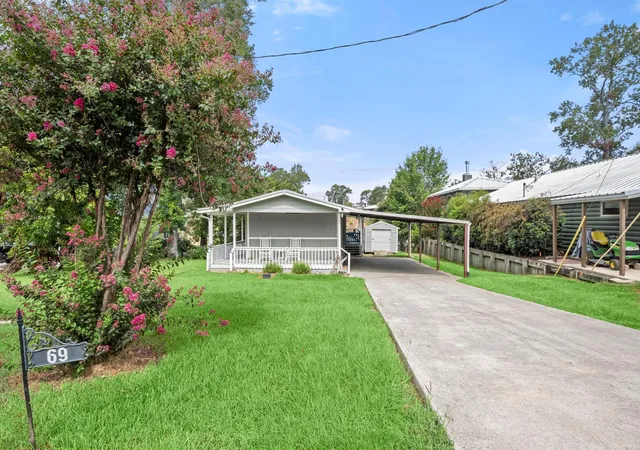 5th image of 69 Key Largo Loop, Pointblank, TX 77364 | MLS# 27140344