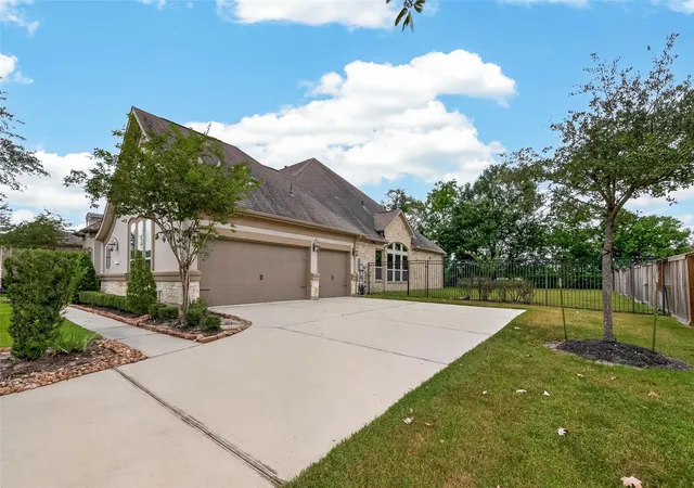 Photo 3 of Single family home for sale at 20201 W Hachita Cir, Spring, TX 77379 | MLS# 31070785 | Listing updated on 2026-09-12