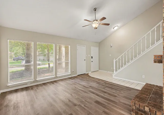 Photo 4 of Single family home for sale at 62 W Timberspire Ct, Spring, TX 77380 | MLS# 90073168 | Listing updated on 2026-08-20
