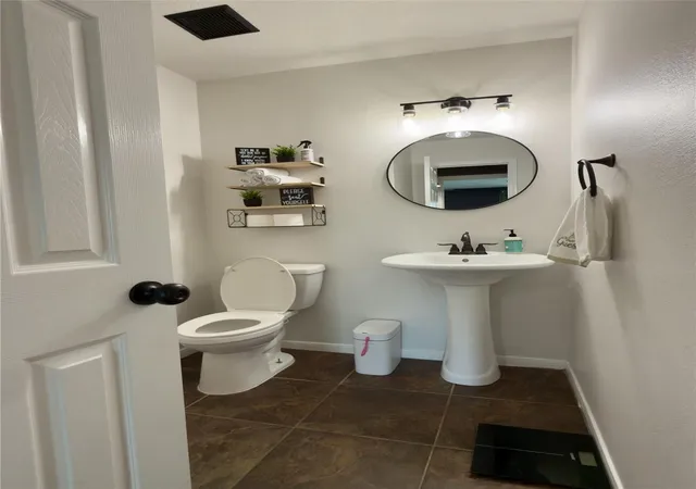 5th image of 11903 Ezekiel Dr, Tomball, TX 77375 | MLS# 20929351