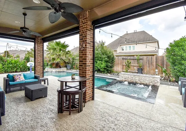 4th image of 9214 Holloway Cliff Ln, Cypress, TX 77433 | MLS# 63284633