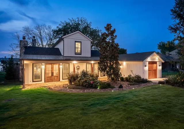 Photo 3 of Single family home for sale at 16422 Hunters Trl, Montgomery, TX 77356 | MLS# 86255631 | Listing updated on 2026-08-26