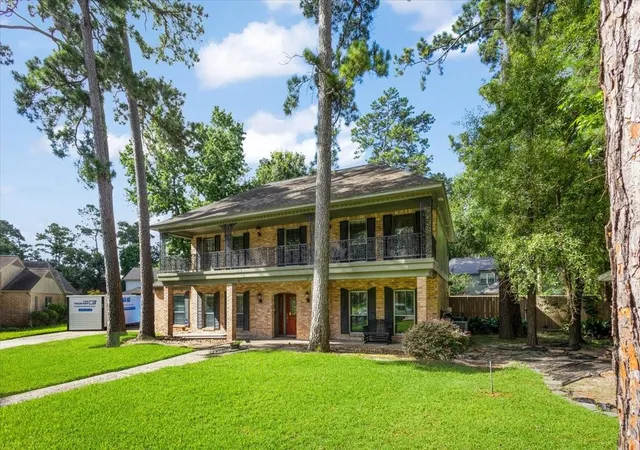 Photo 3 of Sale Pending at 5431 Crown Colony, Houston, TX 77069 | MLS# 60294978 | Listing updated on 2026-09-21