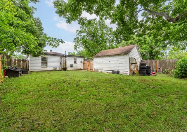 Homes for sale in Baytown, TX | 708 Gresham St, Baytown, TX 77520 | MLS# 96145770