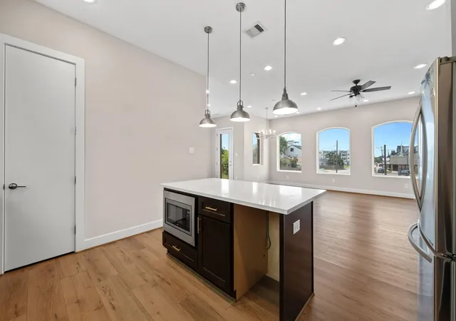 Photo 4 of Single family home for sale at 765 Grove St, Houston, TX 77020 | MLS# 64560272 | Listing updated on 2026-09-17