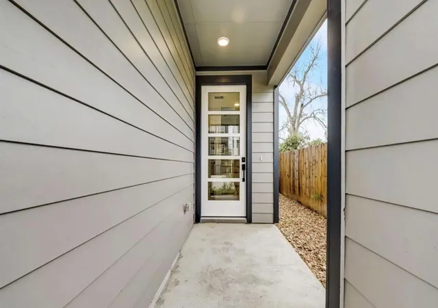 2nd image of 1518 Malvern St, Houston, TX 77009 | MLS# 85351147