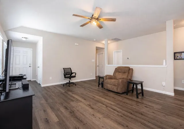 2nd image of 2228 Raider Dr, Conroe, TX 77301 | MLS# 52829777