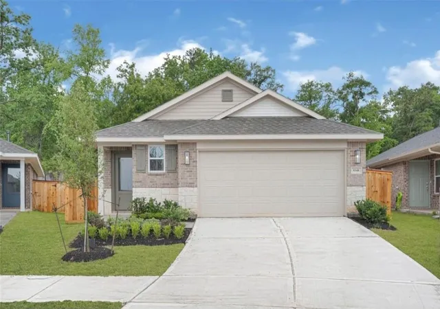 1st image of 4321 W Bayou Maison, Dickinson, TX 77539 | MLS# 84971299