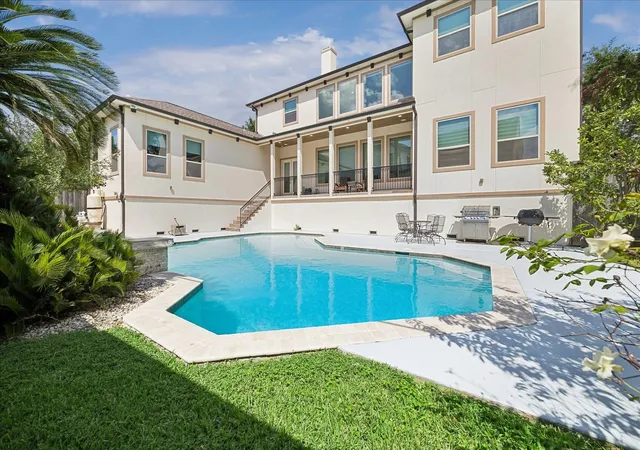 Photo 2 of Mansion for sale at 9622 Cedarhurst Dr, Houston, TX 77096 | MLS# 63942397 | Listing updated on 2026-09-19
