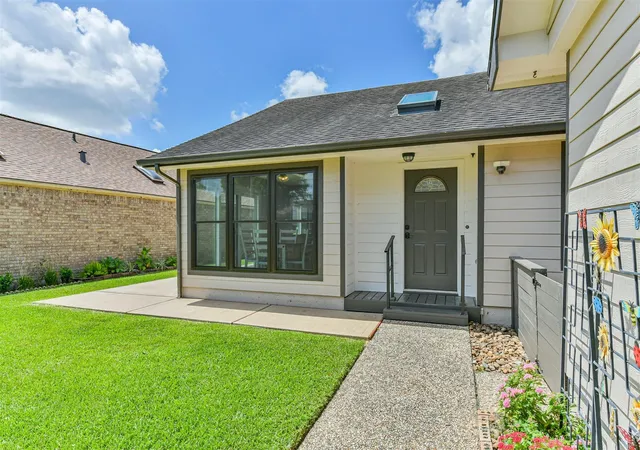 Homes for sale in Houston, TX | 16802 Hartwood Wy, Houston, TX 77058 | MLS# 17181561