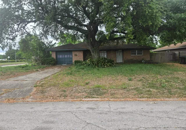 Photo 1 of Single family home for sale at 2330 Saxon Dr, Houston, TX 77018 | MLS# 86954191 | Listing updated on 2026-09-03