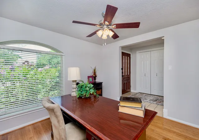 Photo 3 of Sale Pending at 7219 Rancho Mission Dr, Houston, TX 77083 | MLS# 34427003 | Listing updated on 2026-09-06