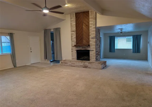 Homes for sale in Friendswood, TX | 16830 Carrack Turn Dr, Friendswood, TX 77546 | MLS# 82043738