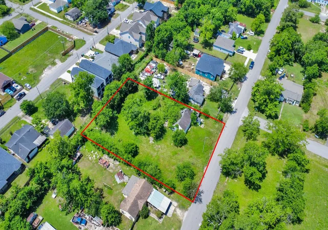 Photo 2 of Land for sale at 4312 Sunflower St, Houston, TX 77051 | MLS# 59921744 | Listing updated on 2026-02-03