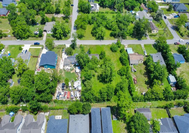 Photo 3 of Land for sale at 4312 Sunflower St, Houston, TX 77051 | MLS# 59921744 | Listing updated on 2026-02-03