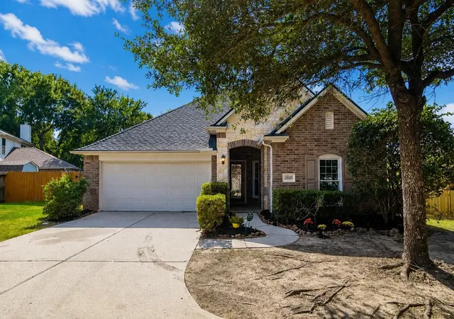 Photo 2 of Sale Pending at 26950 Armor Smith Dr, Kingwood, TX 77339 | MLS# 81793999 | Listing updated on 2026-09-16