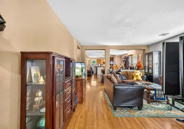 Photo 4 of Single family home for sale at 8523 Ashford Green Ln, Houston, TX 77072 | MLS# 74319290 | Listing updated on 2026-06-06