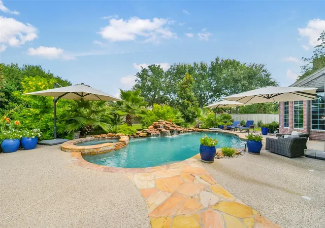 Photo 3 of Single family home for sale at 12410 Broken Pine Ln, Cypress, TX 77433 | MLS# 60057135 | Listing updated on 2026-09-01