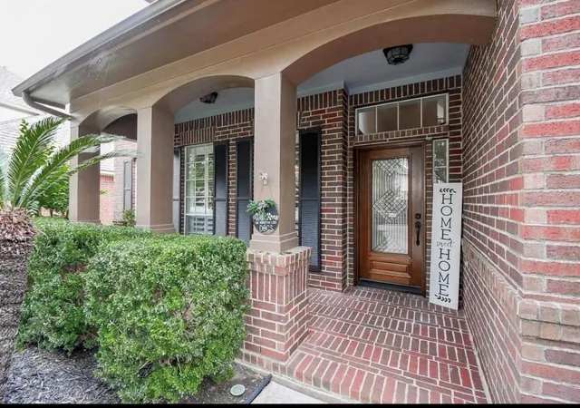 Photo 3 of Sale Pending at 7123 Morrow Ct, Sugar Land, TX 77479 | MLS# 11602982 | Listing updated on 2026-09-24