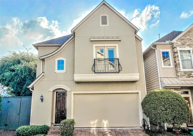 Photo 1 of Single family home for sale at 2203 Hilshire Ter Ct, Houston, TX 77080 | MLS# 76454331 | Listing updated on 2026-09-23