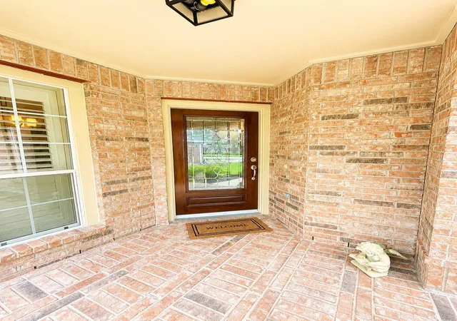 3rd image of 11819 Misty Peak Ln, Humble, TX 77346 | MLS# 7064751