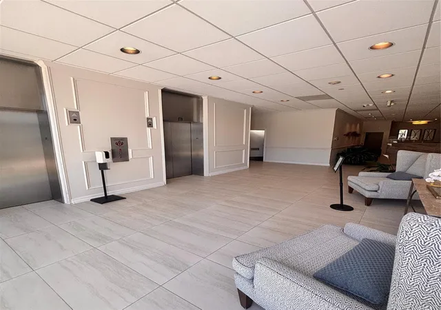 Photo 3 of Condo for sale at 1111 Bering Dr #1205, Houston, TX 77057 | MLS# 54624914 | Listing updated on 2026-08-28