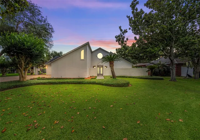 1st image of 4815 Diamond Springs Dr, Missouri City, TX 77459 | MLS# 86781317
