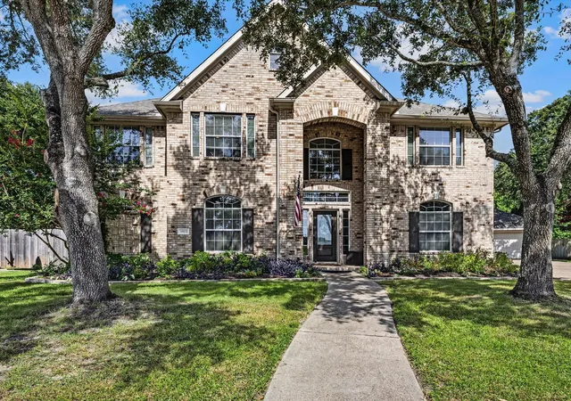 1st image of 3802 Coral Cir, Seabrook, TX 77586 | MLS# 73662757