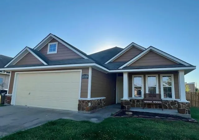 1st image of 1707 Weaver St, Brenham, TX 77833 | MLS# 47634824