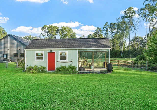 3rd image of 140 Faulkner Ave, Coldspring, TX 77331 | MLS# 97368491