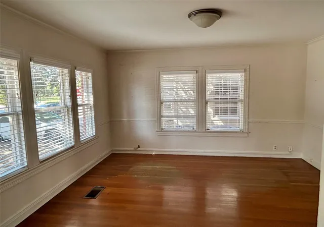 Photo 3 of Single family home for sale at 2038 Lexington St, Houston, TX 77098 | MLS# 6221768 | Listing updated on 2026-07-18