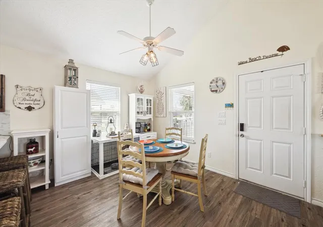 Photo 3 of Single family home for sale at 4003 Reeves Dr, Galveston, TX 77554 | MLS# 34981276 | Listing updated on 2026-07-03