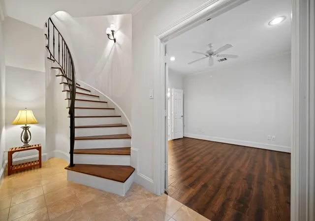 4th image of 1918 W Bell St, Houston, TX 77019 | MLS# 21598653
