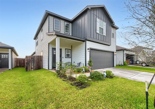 Photo 1 of Single family home for sale at 17343 King Eider Rd, Waller, TX 77484 | MLS# 72435476 | Listing updated on 2026-09-15