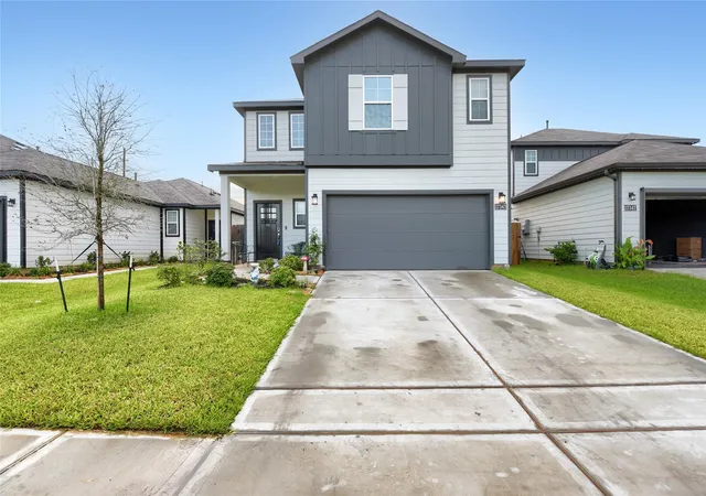 Photo 2 of Single family home for sale at 17343 King Eider Rd, Waller, TX 77484 | MLS# 72435476 | Listing updated on 2026-09-15