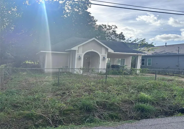 Photo 3 of Single family home for sale at 7804 Jester St, Houston, TX 77051 | MLS# 70755621 | Listing updated on 2026-09-13