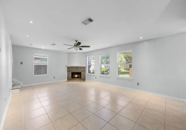 Photo 3 of Sale Pending at 7909 Silver Oak Dr, Texas City, TX 77591 | MLS# 49874765 | Listing updated on 2026-09-19