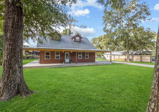 2nd image of 8682 Cedar Dr, Lumberton, TX 77657 | MLS# 84919790