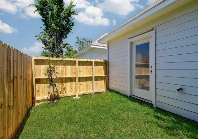 12th image of 9816 Masterson St, Houston, TX 77029 | MLS# 14845466