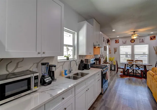 4th image of 9816 Masterson St, Houston, TX 77029 | MLS# 14845466