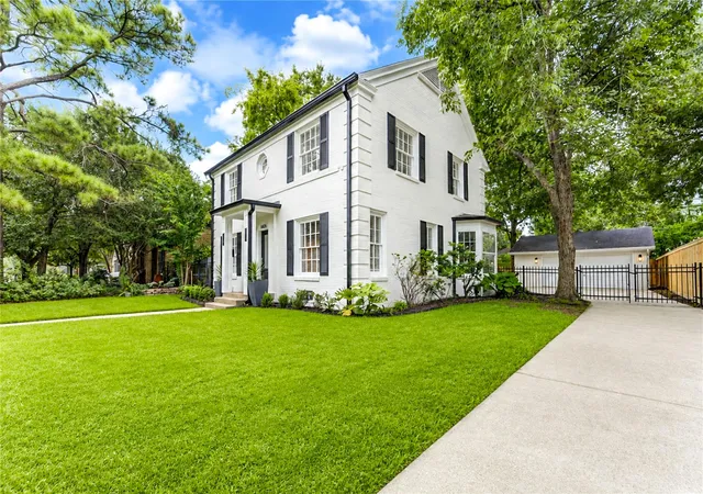 Photo 3 of Single family home for sale at 6626 Fairfield St, Houston, TX 77023 | MLS# 24056679 | Listing updated on 2026-09-21