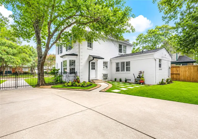 Photo 4 of Single family home for sale at 6626 Fairfield St, Houston, TX 77023 | MLS# 24056679 | Listing updated on 2026-09-21