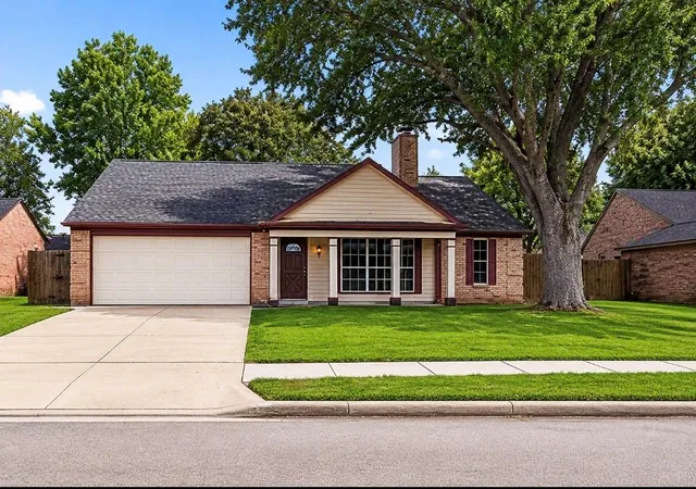 Homes for sale in Pearland, TX | 2430 Shady Bend Dr, Pearland, TX 77581 | MLS# 2533908