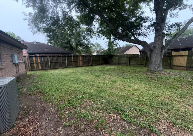 Homes for sale in Pearland, TX | 2430 Shady Bend Dr, Pearland, TX 77581 | MLS# 2533908